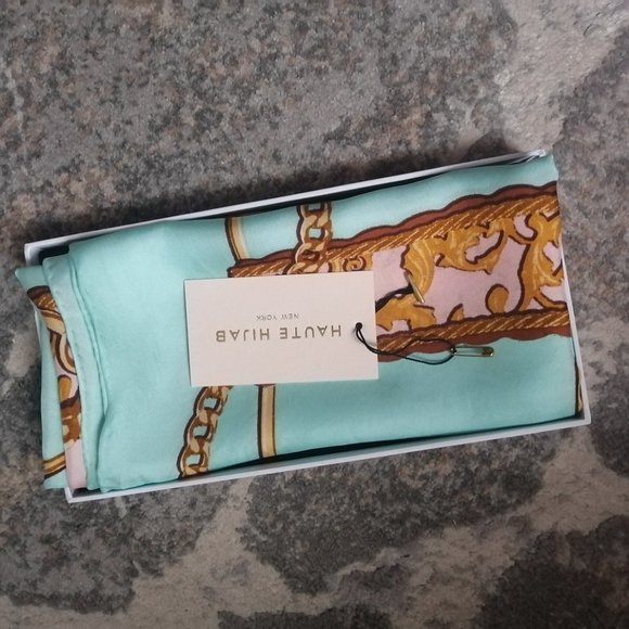 100% Silk Pastel Scarf - Picture 5 of 7